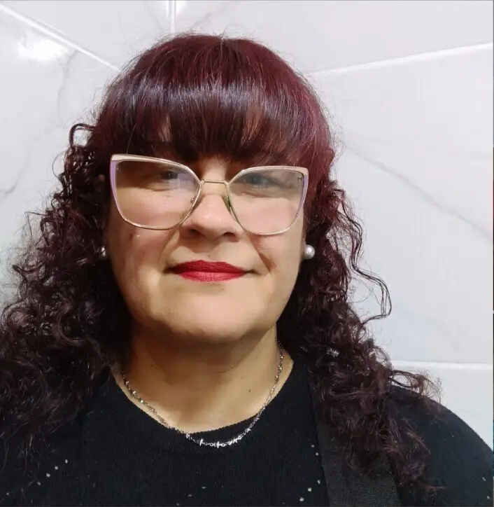 redheadlatina2